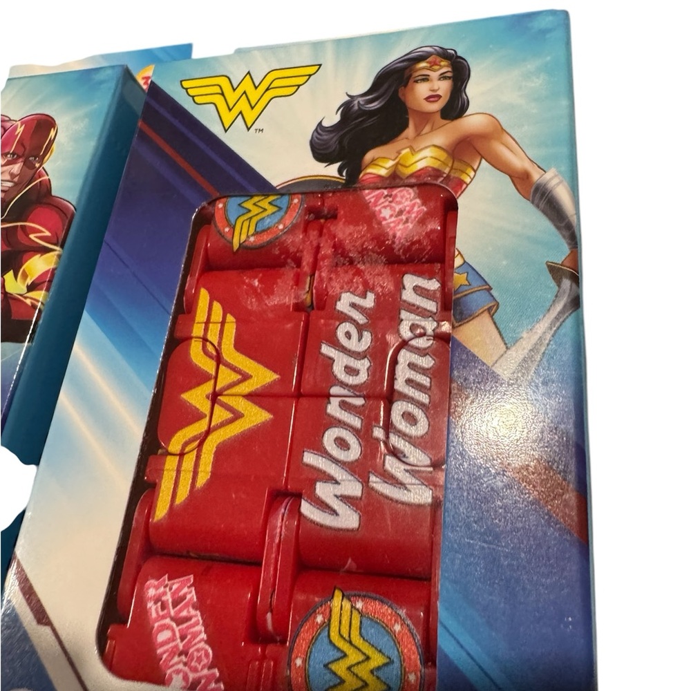 DC Comics Infinity Cube Set - Red - Picture 3 of 3